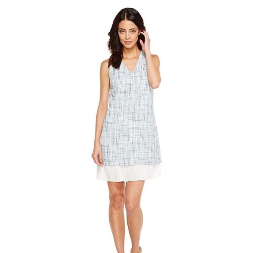 CECE V-neck Knit Pleated Hem Dress